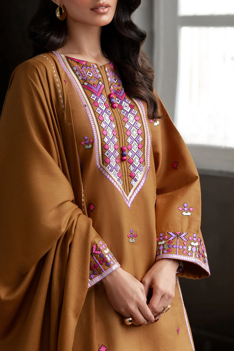Gul Ahmed AP-52019 Heer Winter 2025 - Image 2