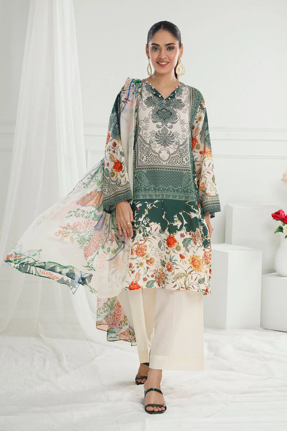 Gul Ahmed C-52006 The Floral World 2025