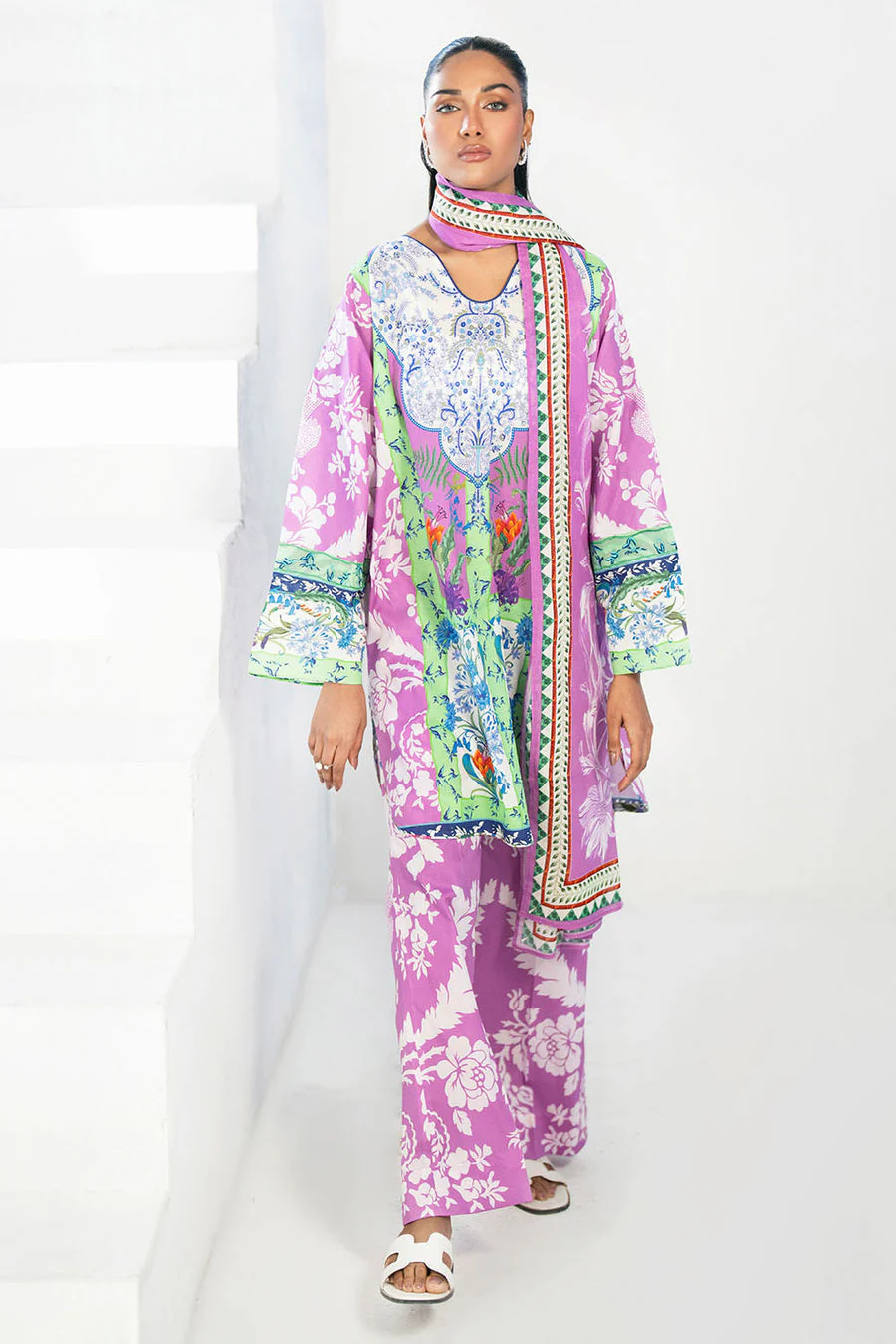 Gul Ahmed CL-62228 Embroidered Lawn 2026