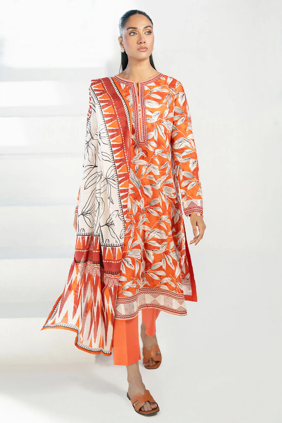 Gul Ahmed CL-62297 A Embroidered Lawn 2026