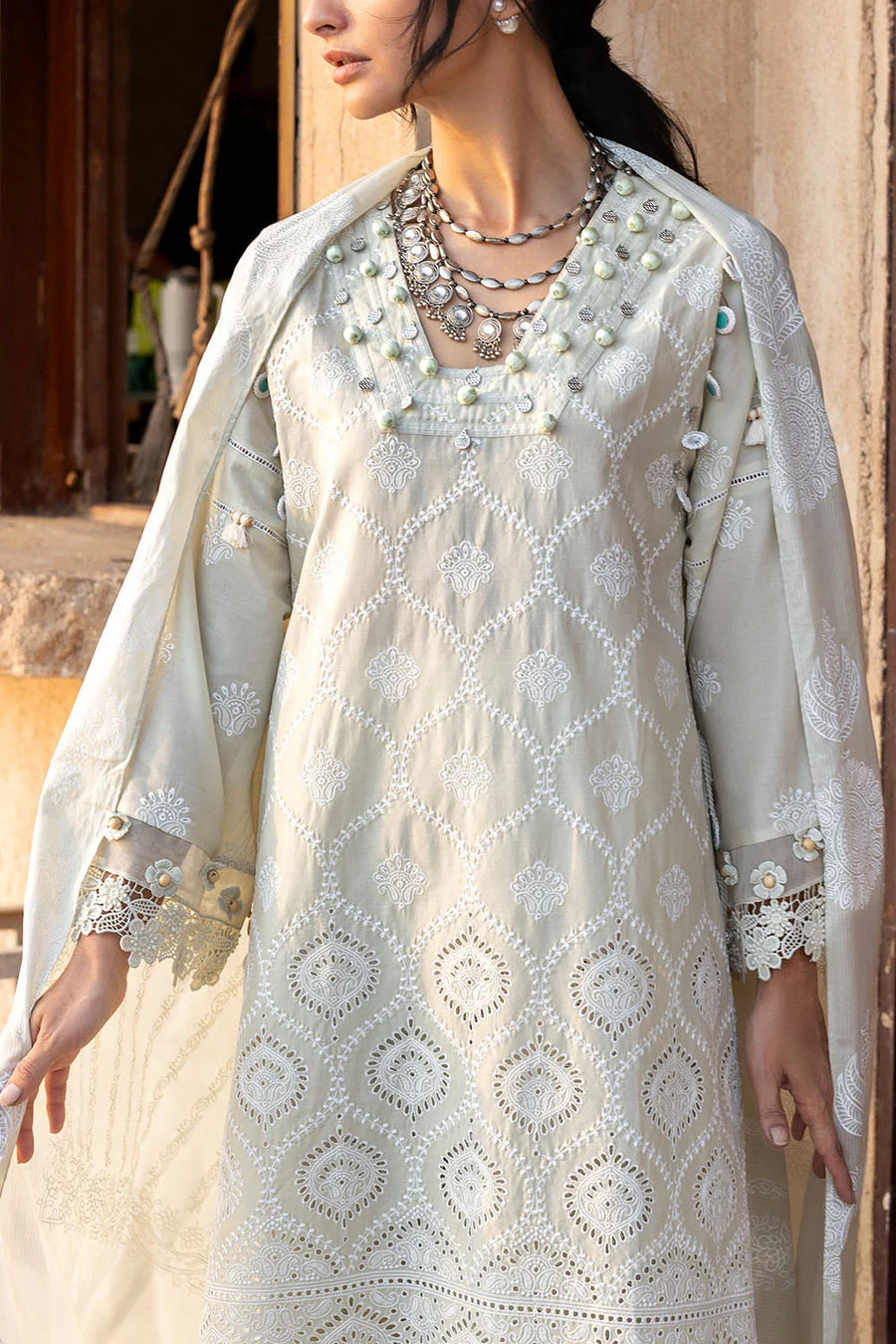 Gul Ahmed DN-52033 Khwaab Luxury Formals 2026 - Image 2