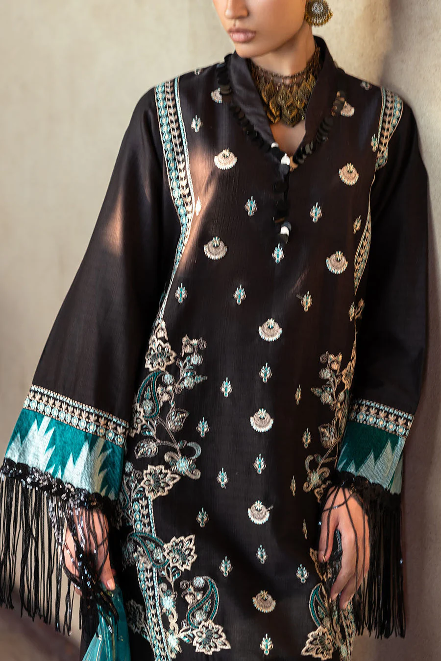 Gul Ahmed FE-52064 Khwaab Luxury Formals 2026 - Image 2