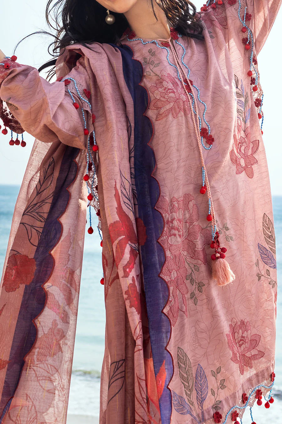 Gul Ahmed FE-52085 Khwaab Luxury Formals 2026 - Image 2