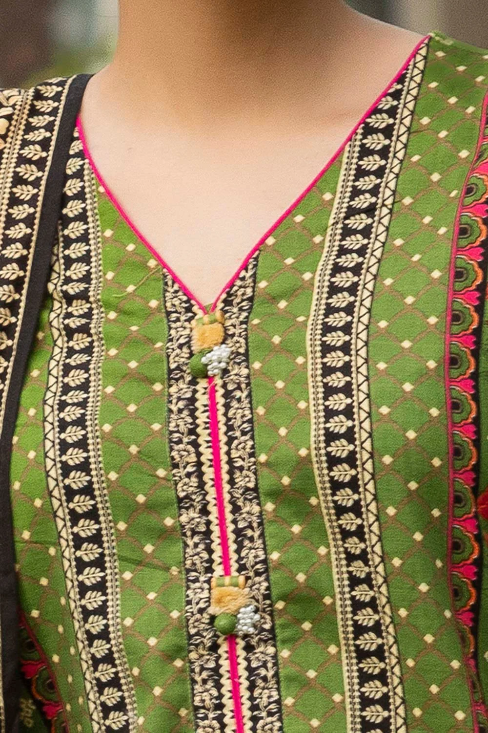 Gul Ahmed K-52027 Winter Collection 2025 - Image 2