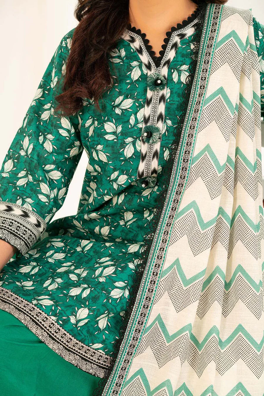 Gul Ahmed K-52065 Mothers Love 2025 - Image 2