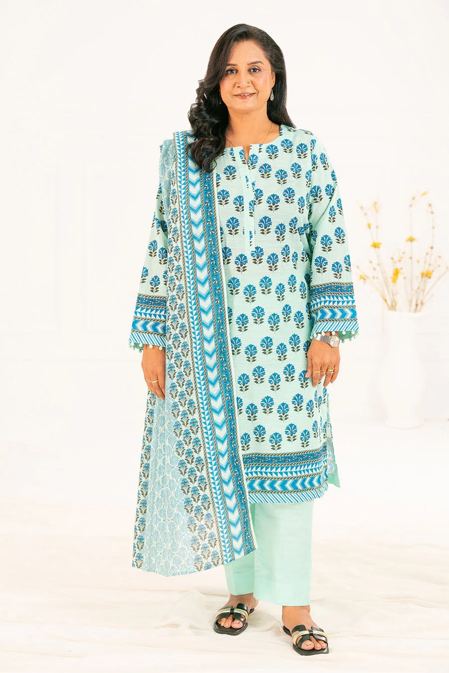 Gul Ahmed K-52114 Mothers Love 2025