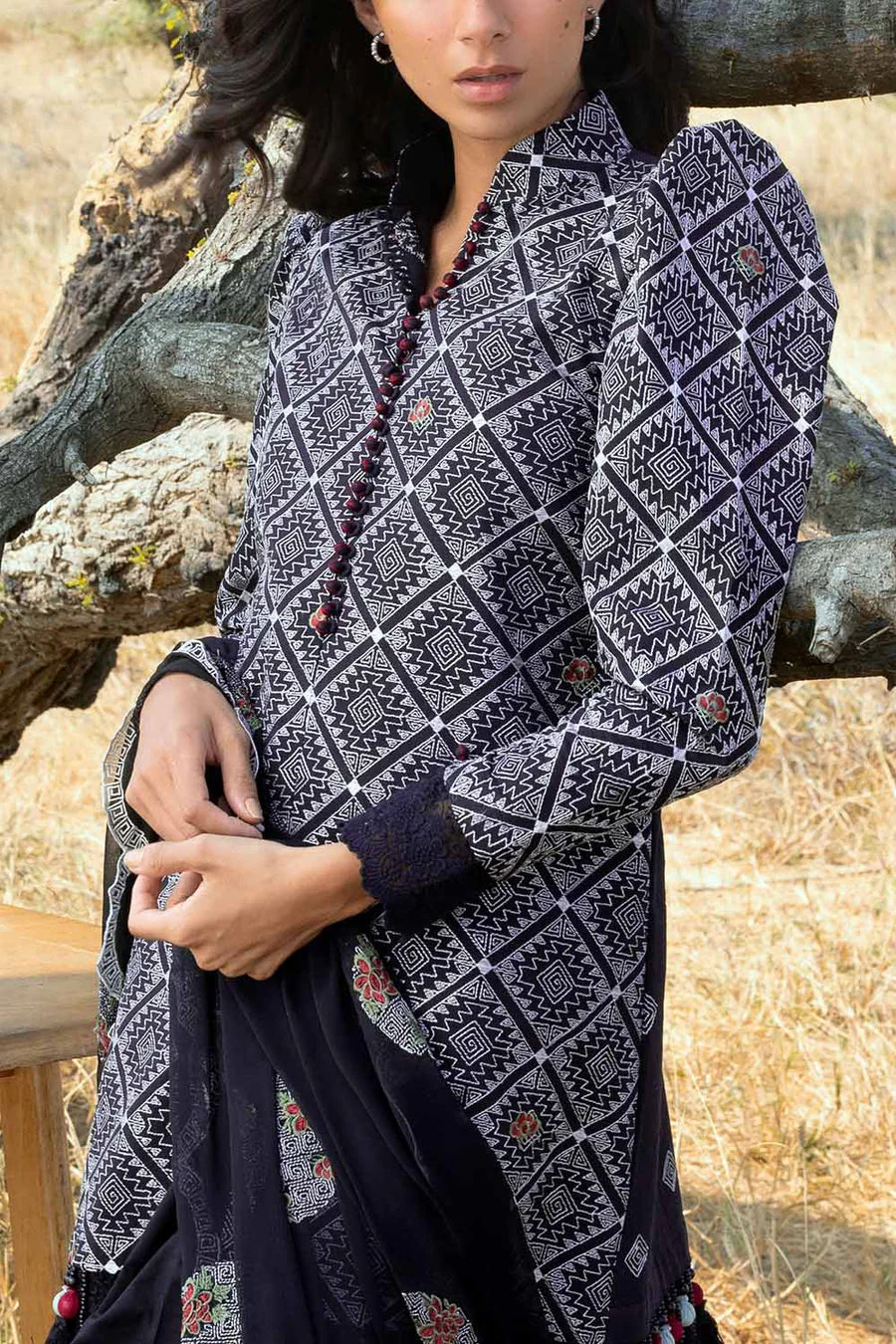 Gul Ahmed LSV-62003 Poetry of Luxury 2026 - Image 2