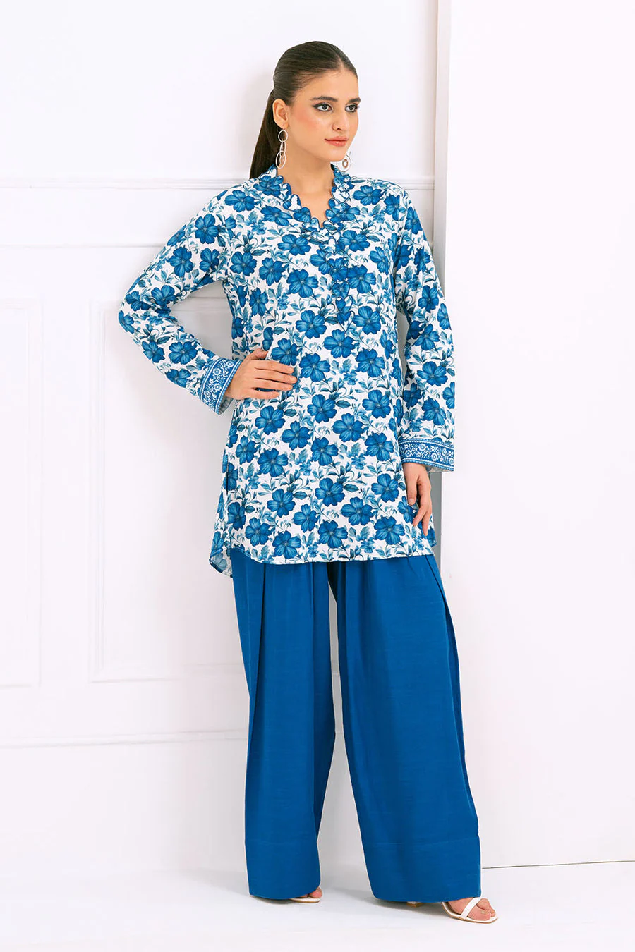 Gul Ahmed SCT-52004 Rang-E-Sukoon 2025