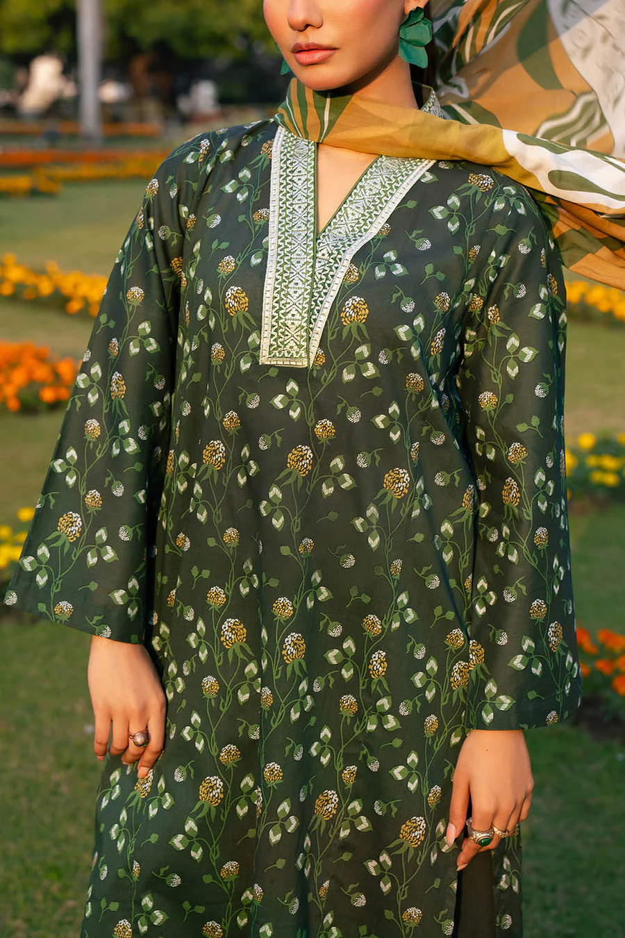 Gul Ahmed SD-52219 Lawn Speical 2026 - Image 2