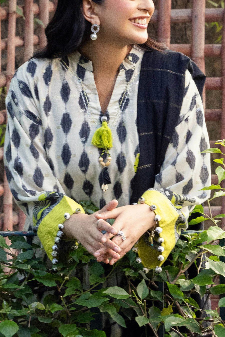 Gul Ahmed SP-52092 The Jacquard Edit 2025 - Image 2