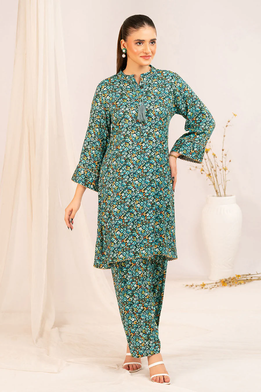 Gul Ahmed SV-52004 Winter Special Price Single 2025
