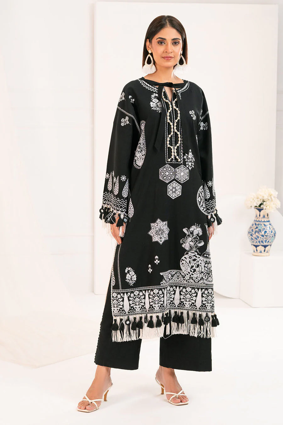 Gul Ahmed TK-52003 7 Piece Khaddar 2025
