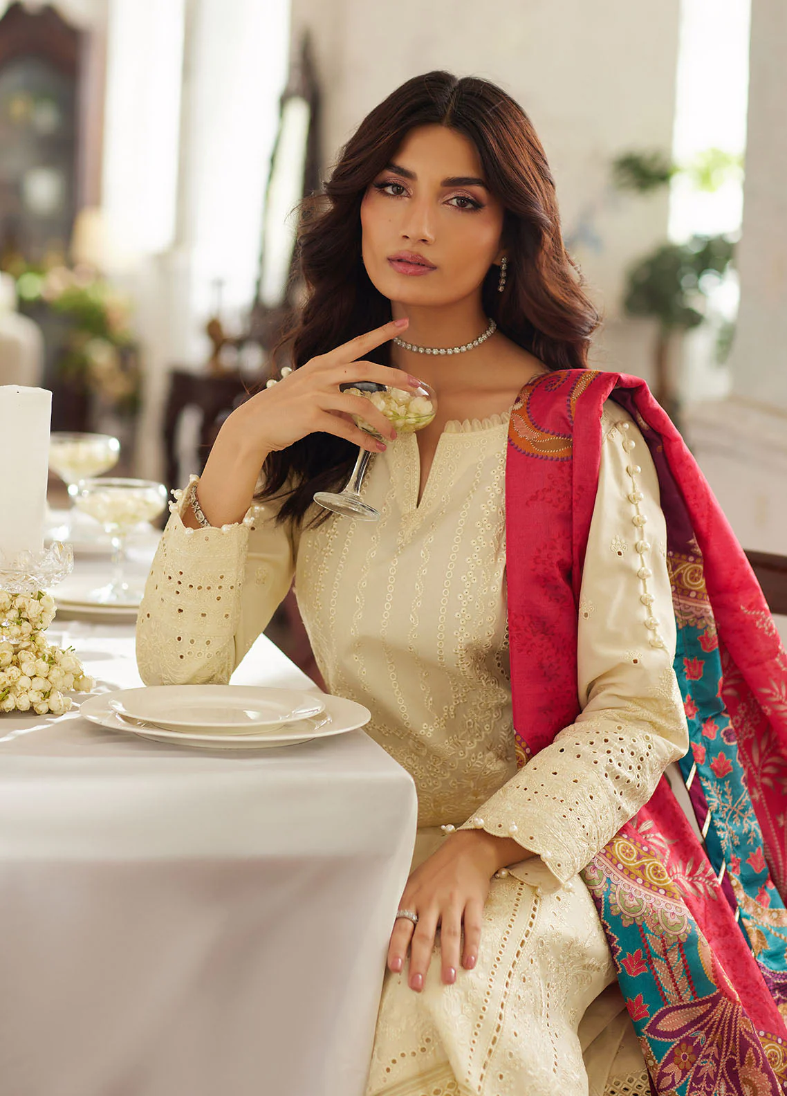 Gulaal Azmin Lumiere Chikankaari Lawn 2025 - Image 2