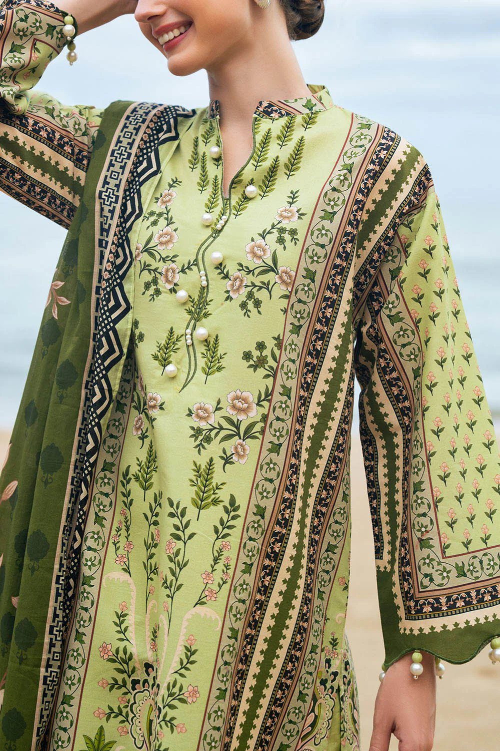 Gulahmed CL-62072B Floral Blush 2026 - Image 2