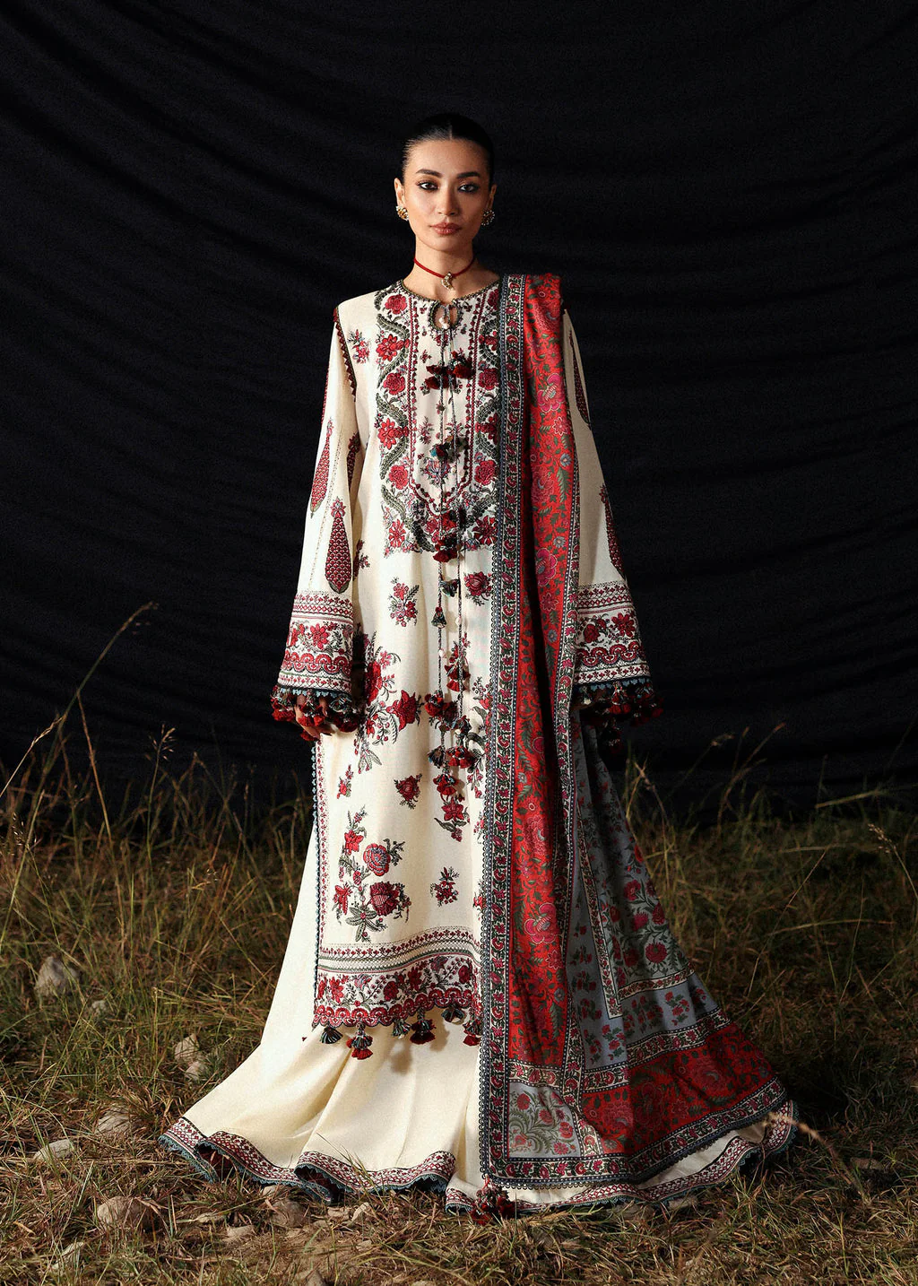 Hussain Rehar Gulban Khaddar Collection 2025