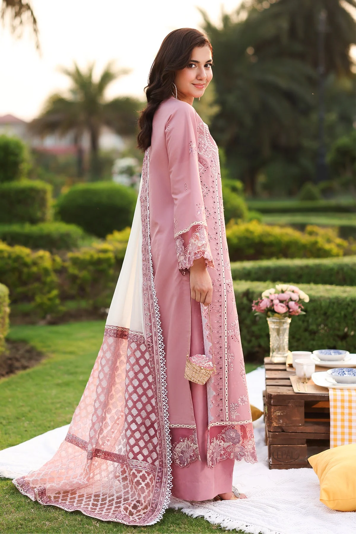 Imrozia SL-93 Isra Hayam Luxury Lawn 2025 - Image 2