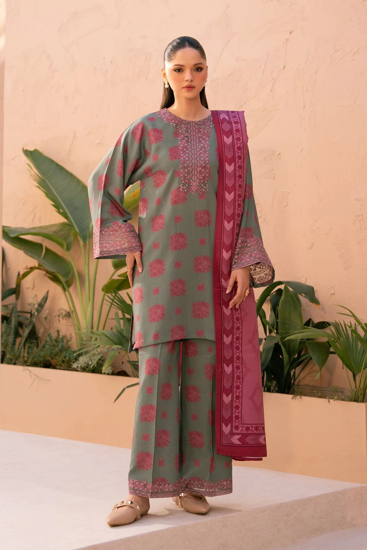 Iznik Afizeh Autumn Refresh 2025 - Image 2
