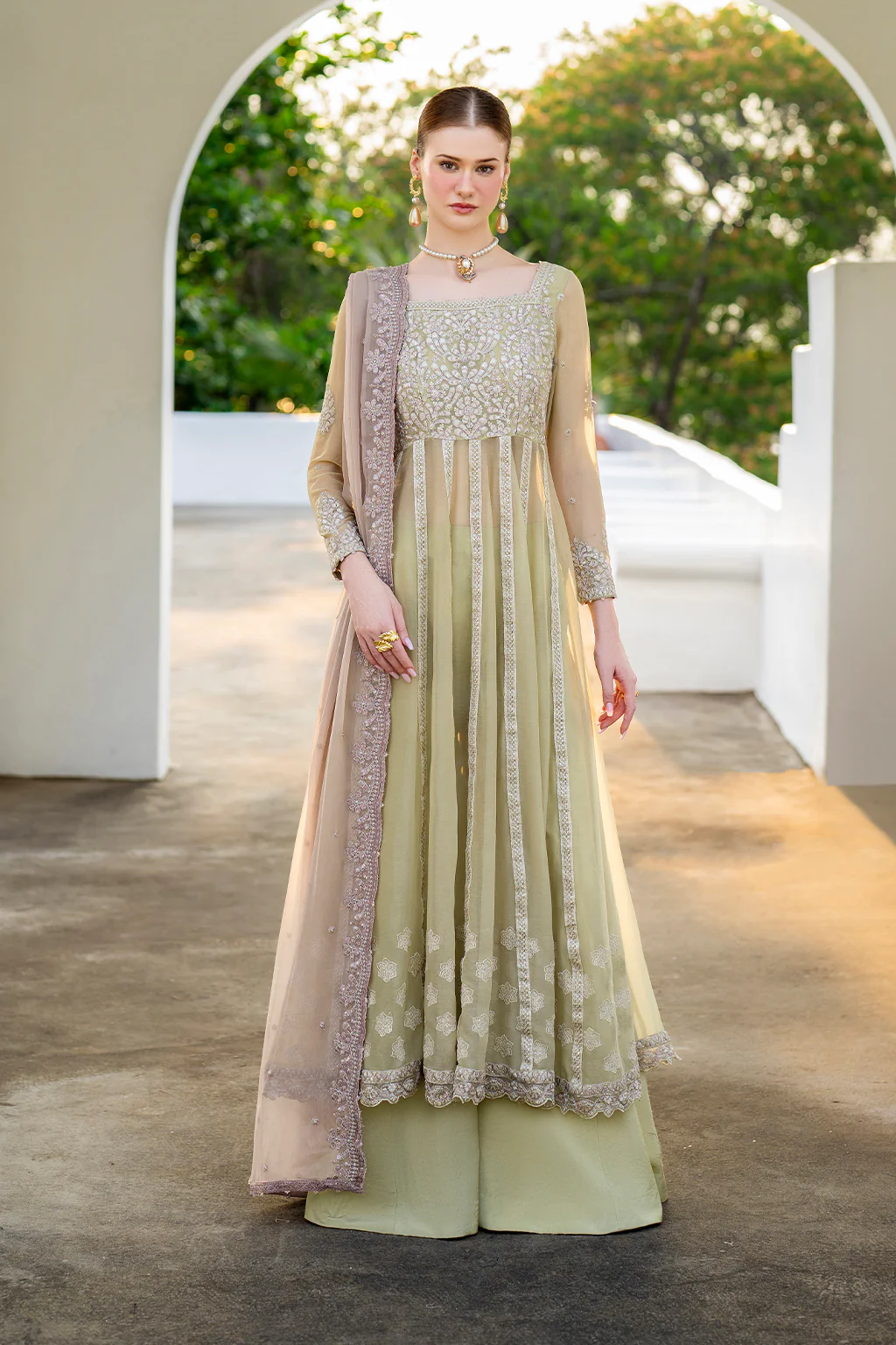 Iznik CC-68 Chinon Chiffon Collection 2025