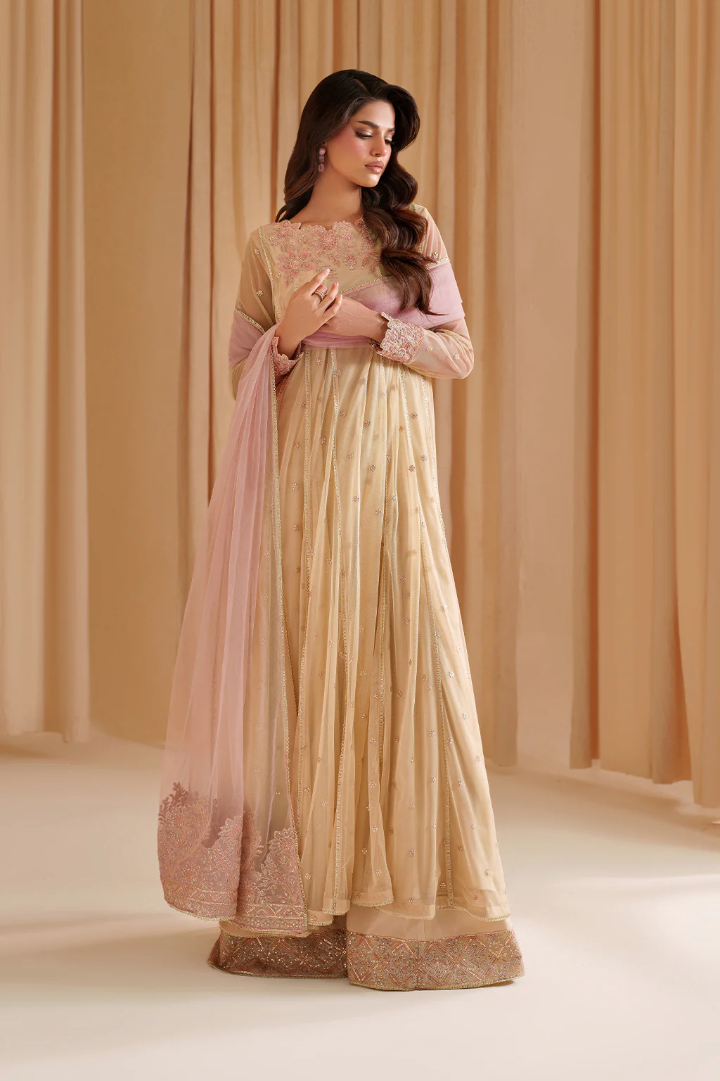 Iznik CC-84 Chinon Chiffon Collection 2025