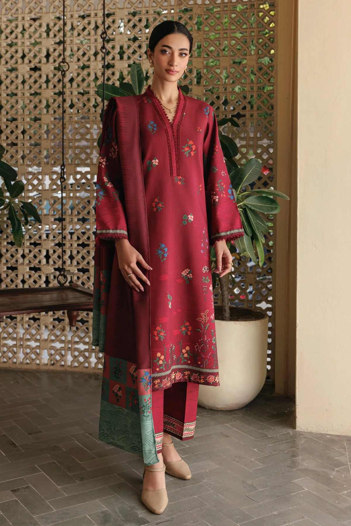 Iznik Daneesa Autumn Refresh 2025