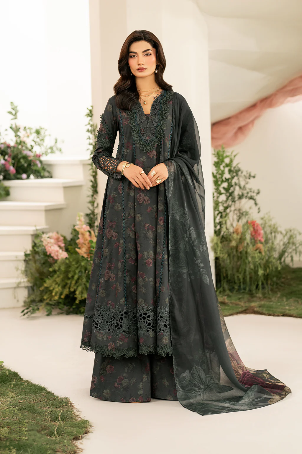 Iznik IFE-08 Lawn 2025