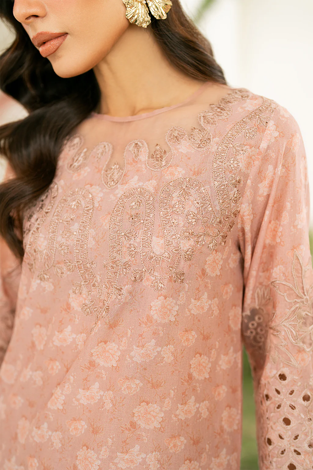 Iznik IFE-12 Lawn Collection 2025 - Image 2