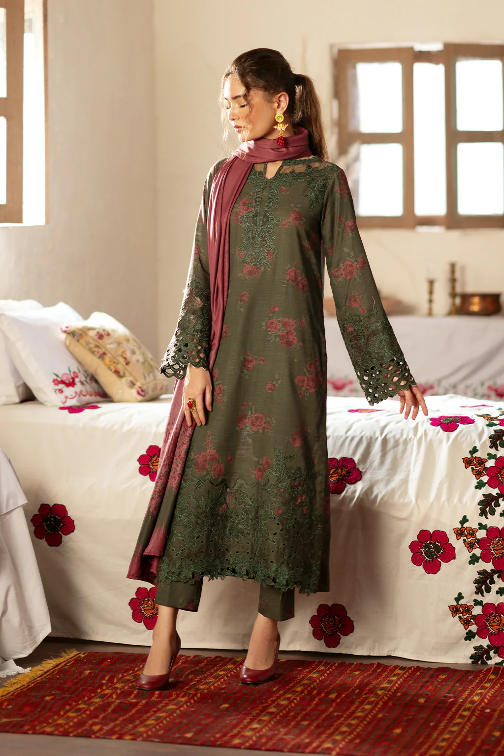 Iznik IPK-05 Premium Winter 2024 - Image 2