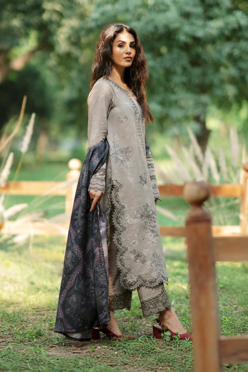 Iznik IPK-06 Premium Winter 2024 - Image 2