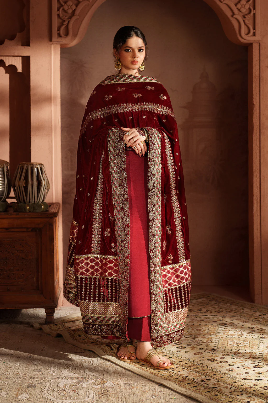 Iznik IV-56 Raagni Velvet Formals 2025