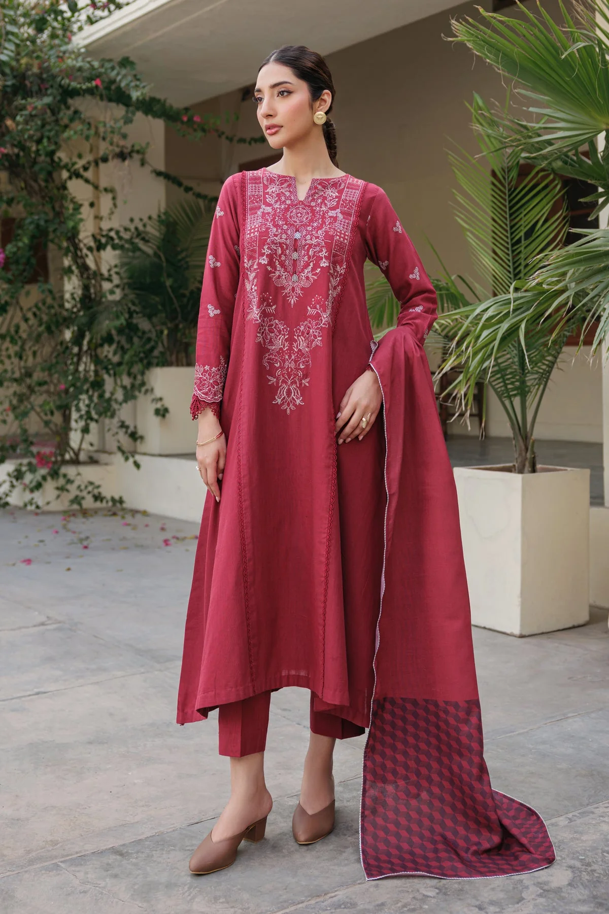 Iznik Sajeel Autumn Refresh 2025