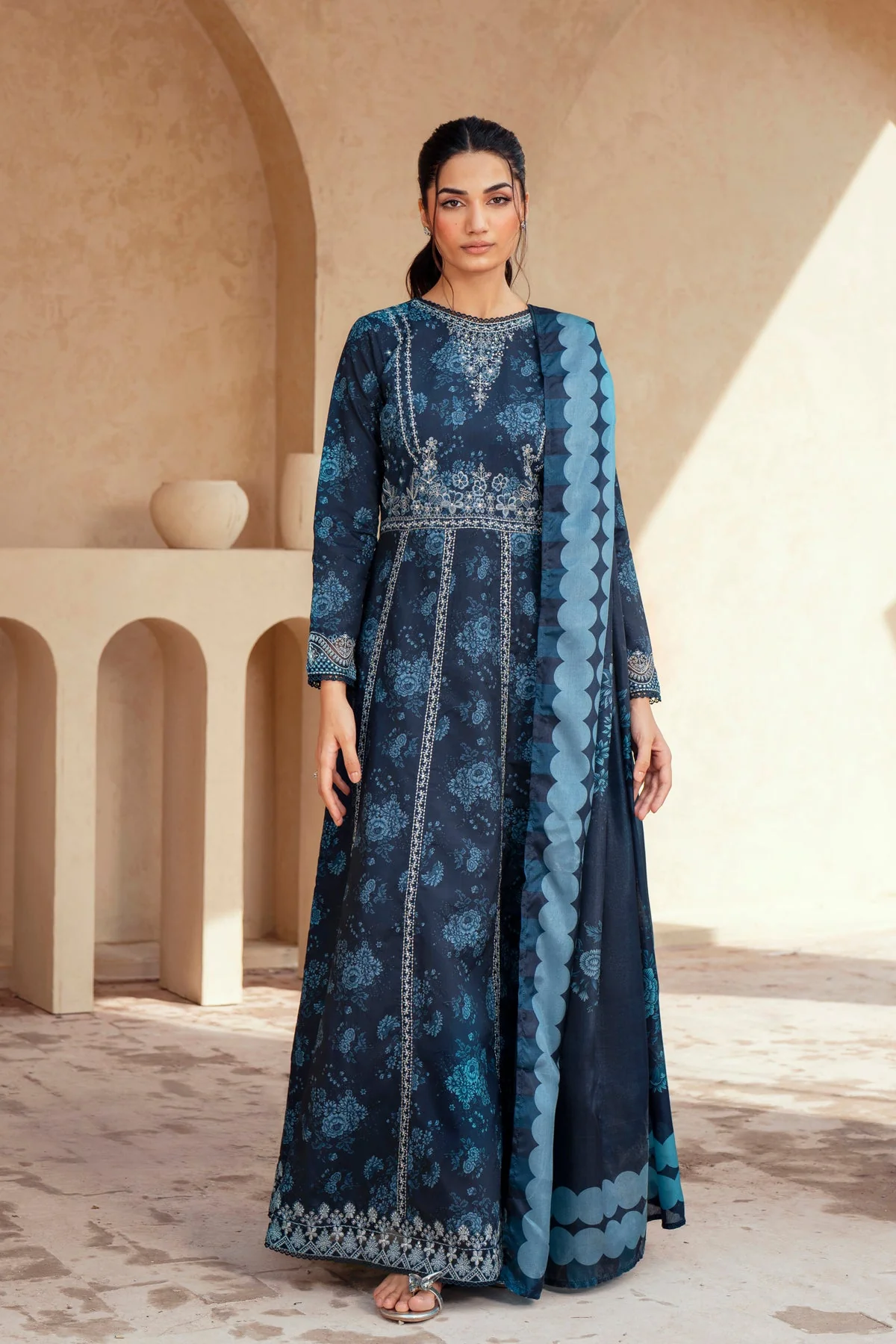 Iznik Sienna Autumn Refresh 2025 - Image 2