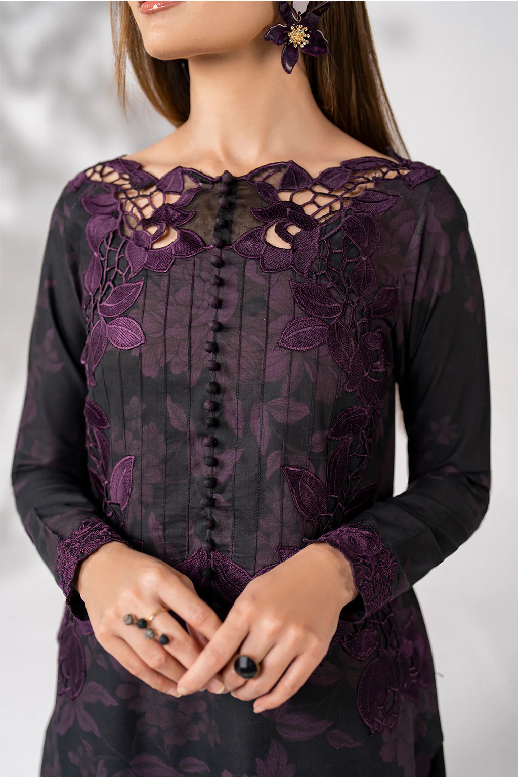 Iznik UE-270 Lawn 2025 - Image 2