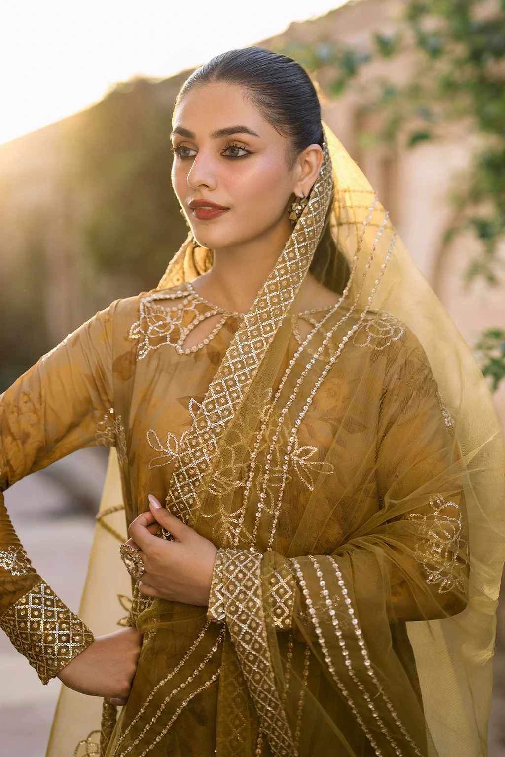 Iznik UE-332 Bandhani 2025 - Image 2
