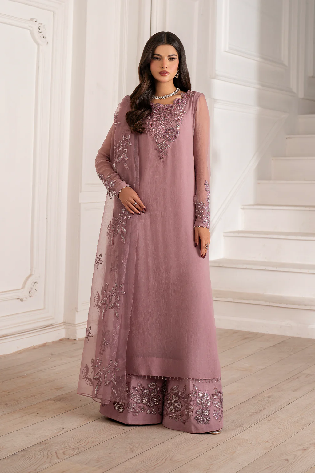 Iznik UE-418  Luxury Formals 2025