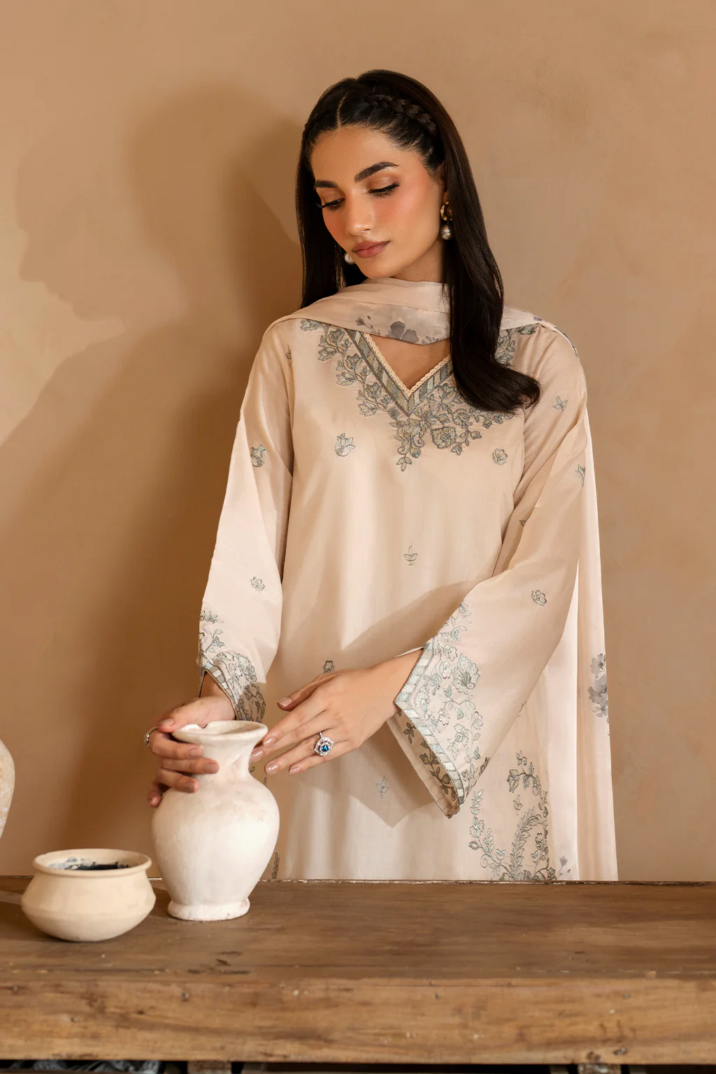Iznik UE-485 Lawn 2025 - Image 2