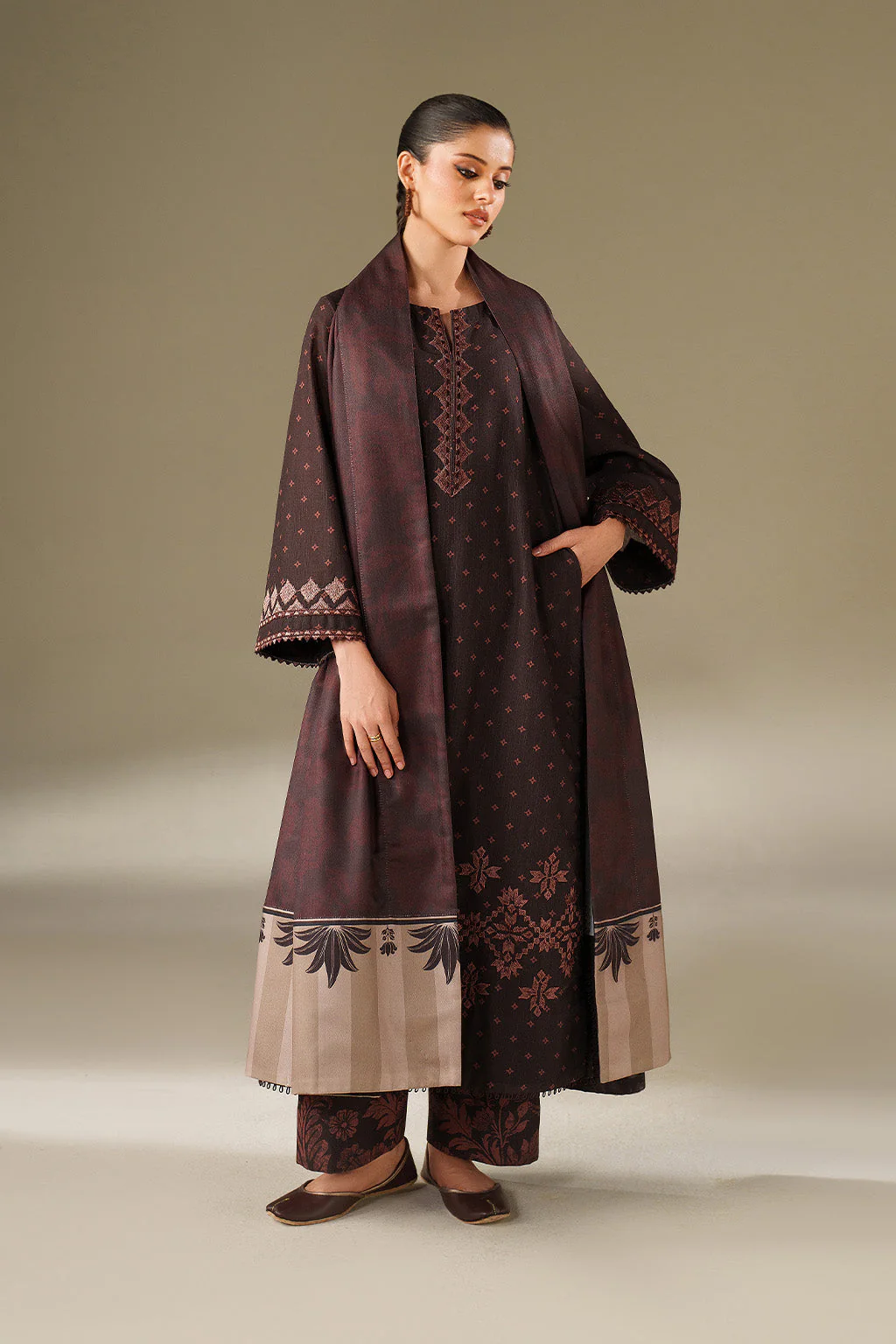 Iznik UE-559 Khaddar Edit 2025