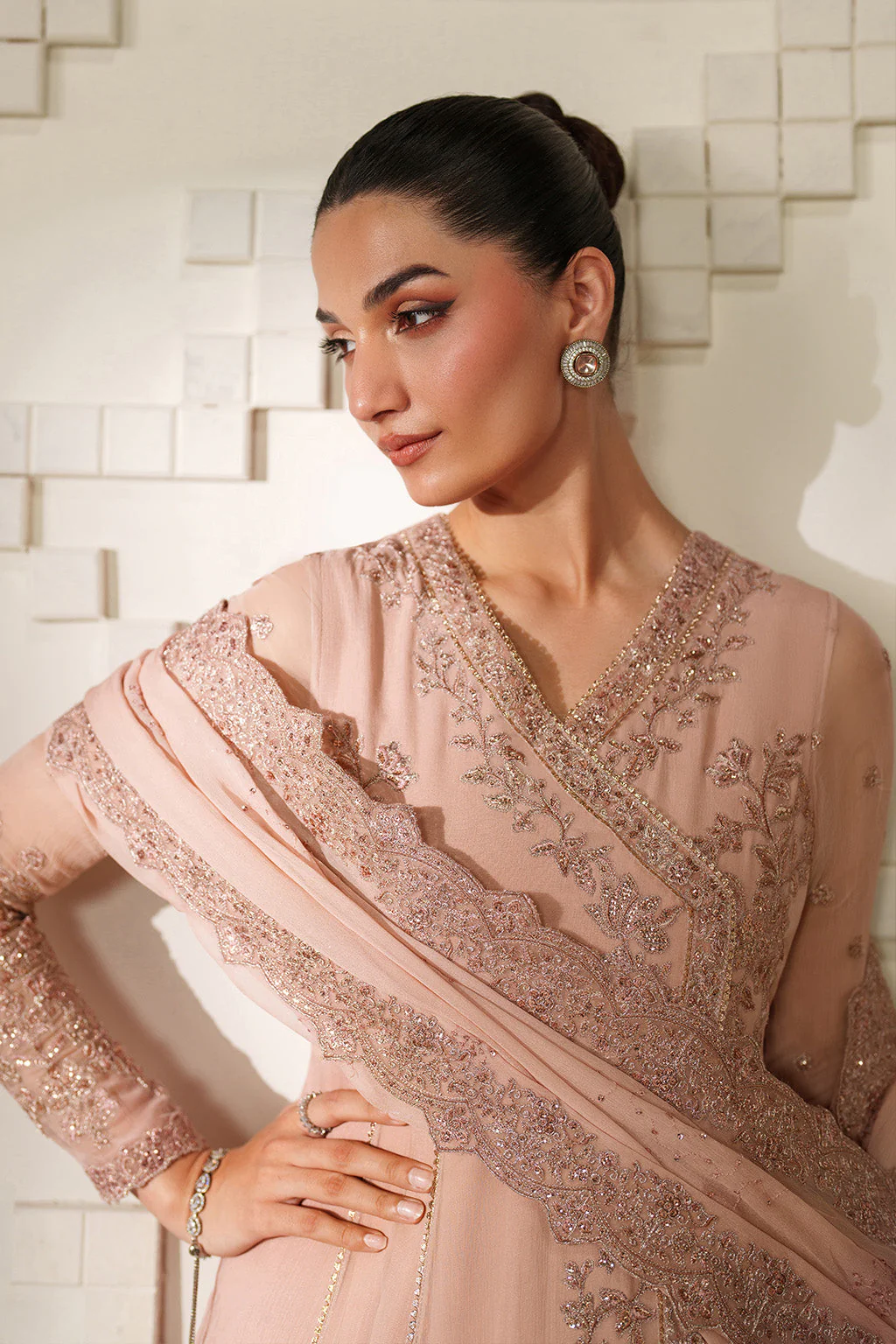 Iznik UE-623 Embroidered Chiffon Festive Formals 2026 - Image 2