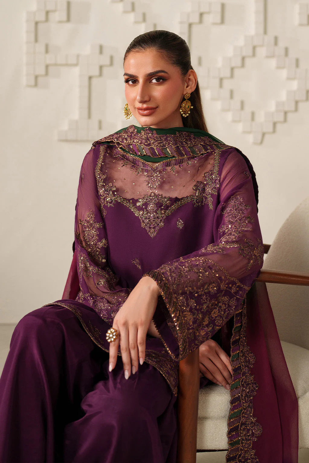 Iznik UE-624 Embroidered Chiffon Festive Formals 2026 - Image 2