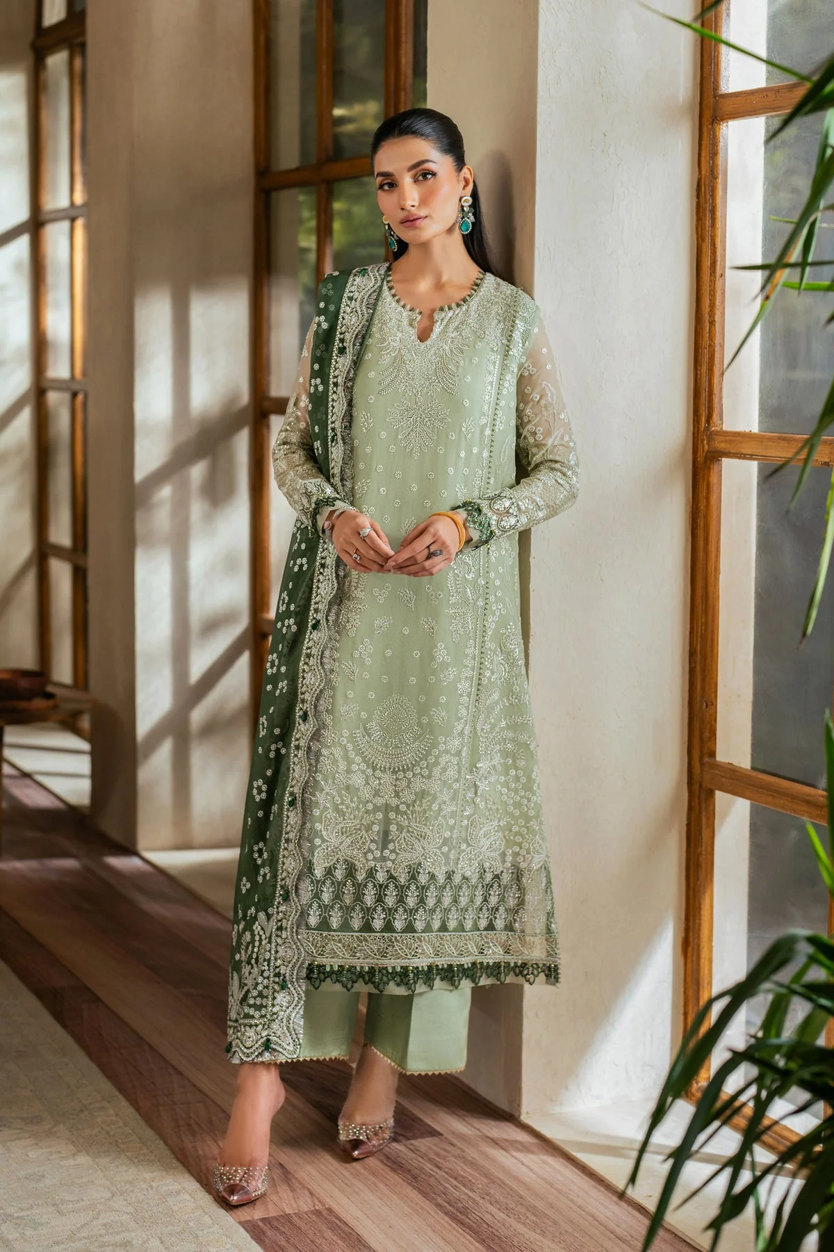 Iznik Verdura Niran Formals 2025