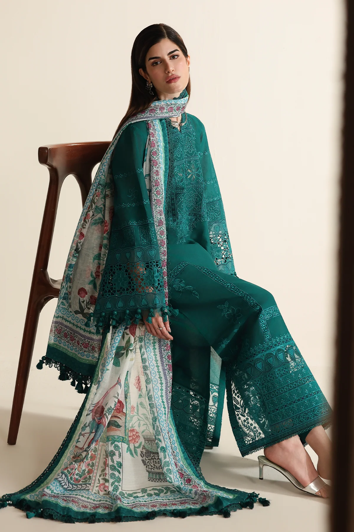 Jazmin IL26-D03 Iris Luxury Lawn 2026 - Image 2