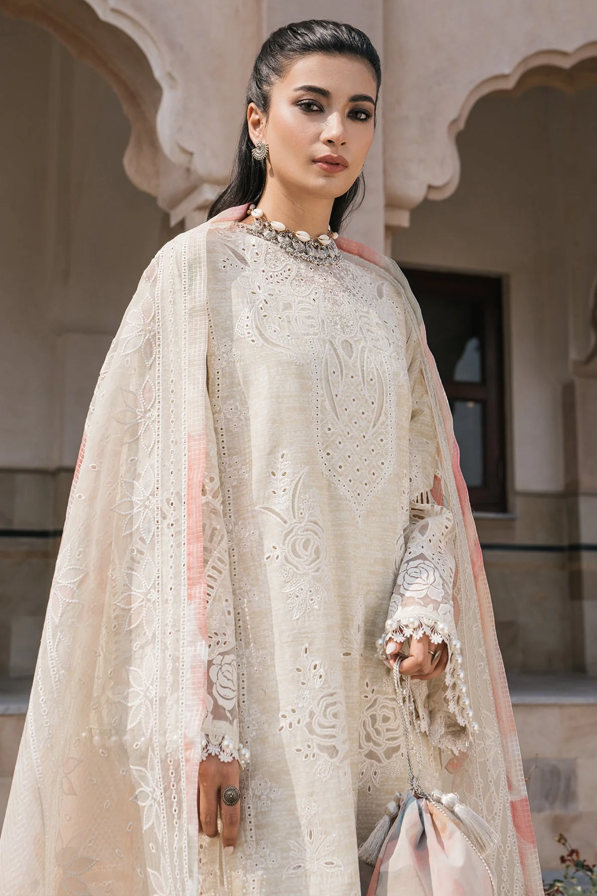 Jazmin SL24-D7 Shahkaar Luxury Lawn 2025 - Image 2