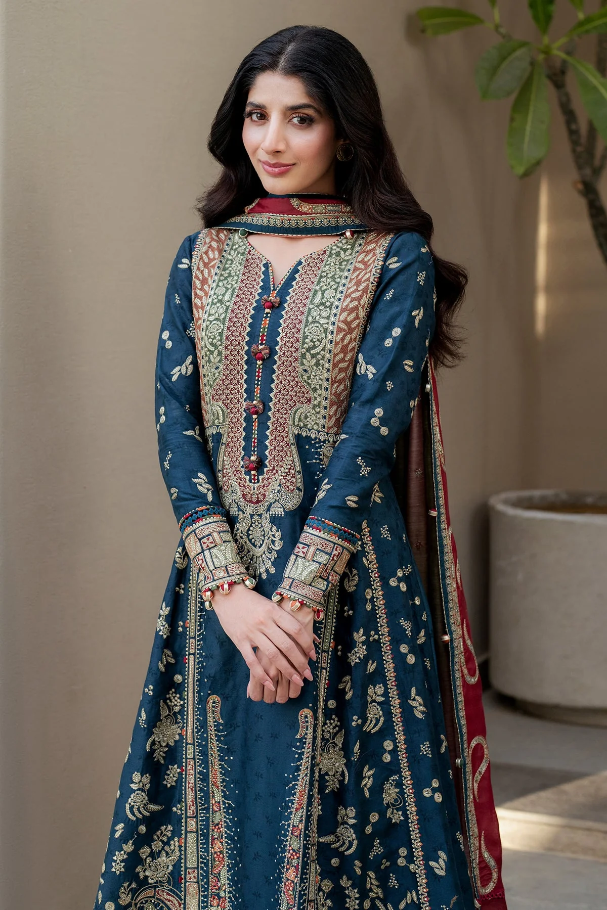 Jazmin SL25-D3 Shahkaar Luxury Lawn 2025 - Image 2