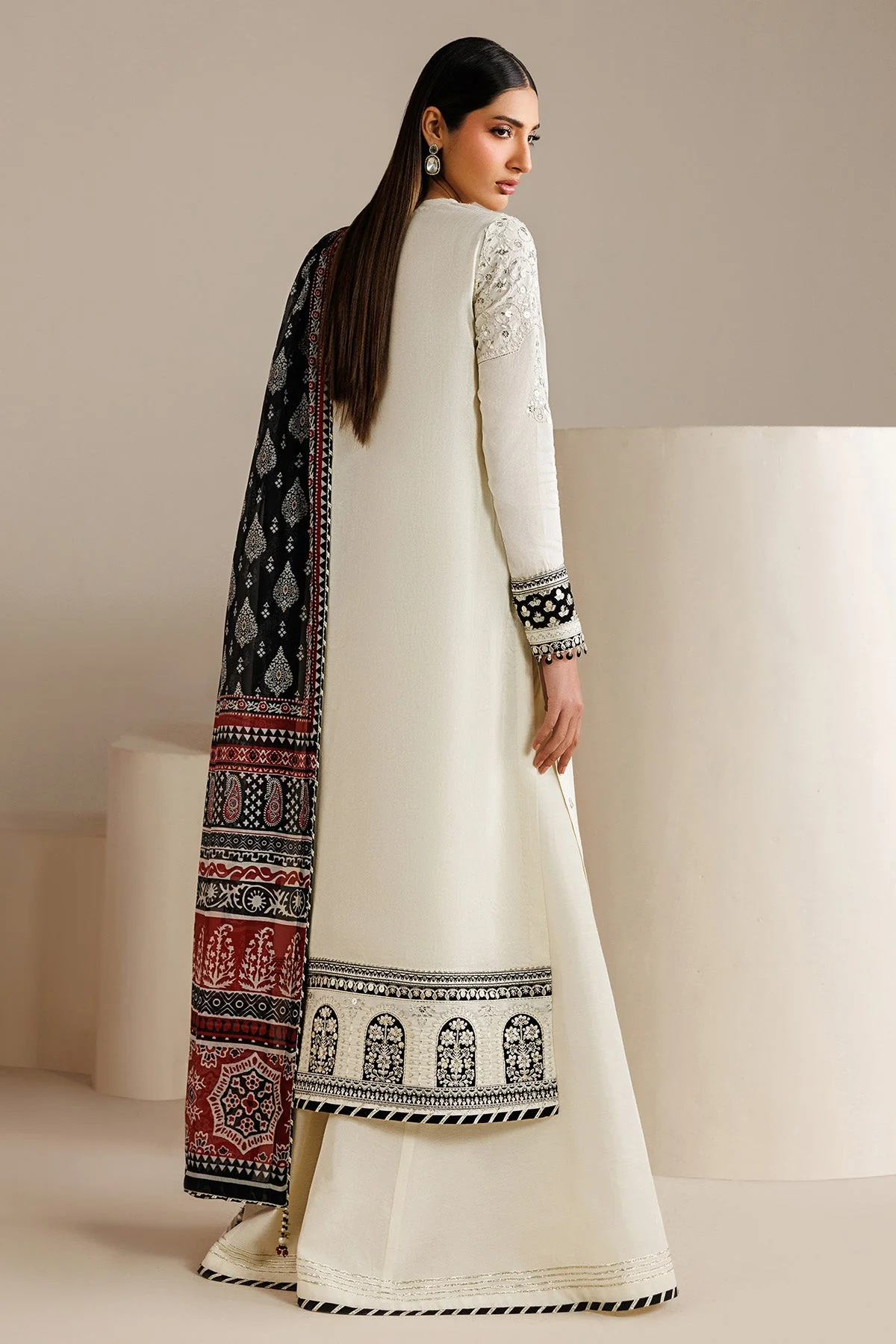 Jazmin UR-7080 Formals 2026 - Image 2