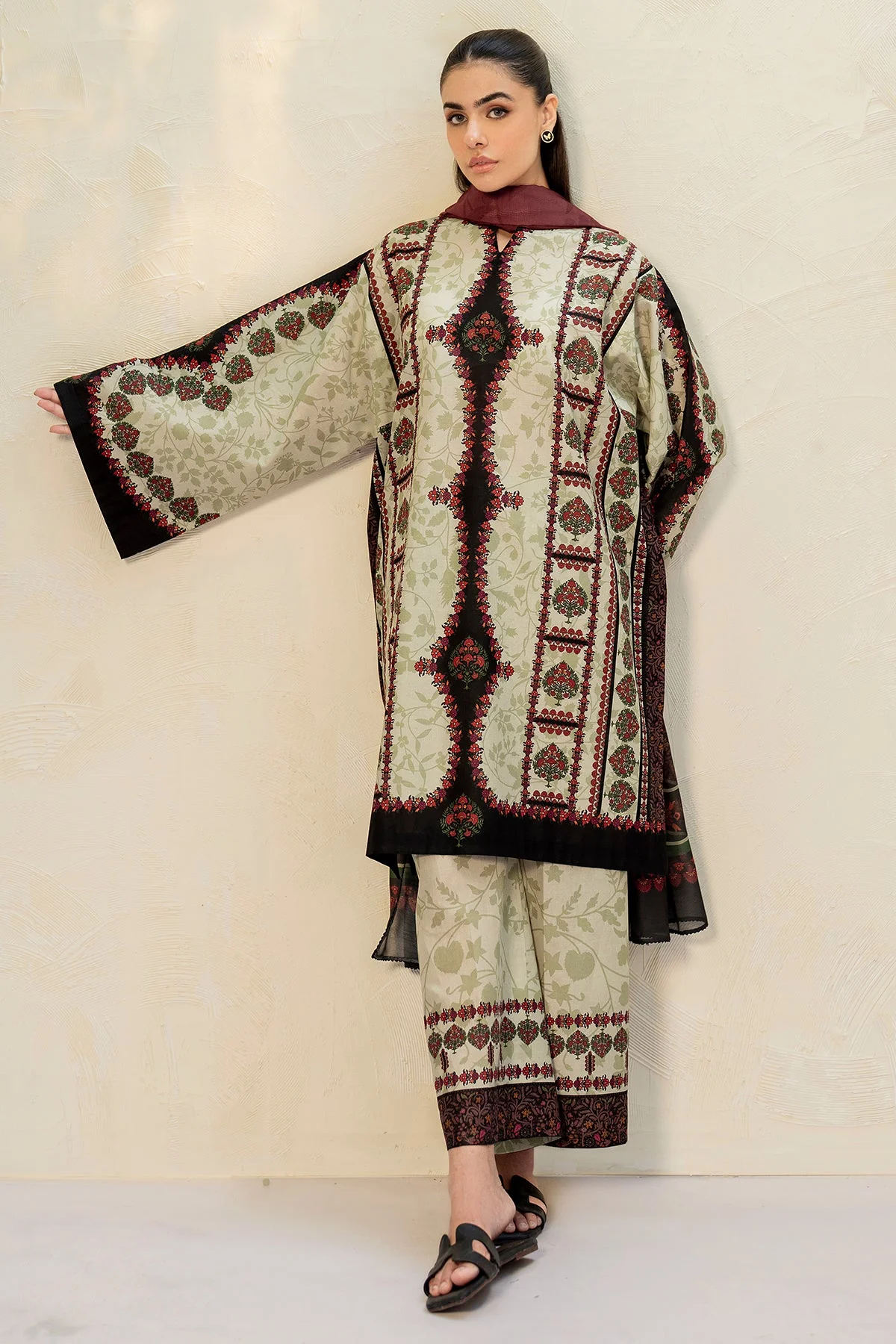 Jazmin USE-9193 Summer Lawn 2025