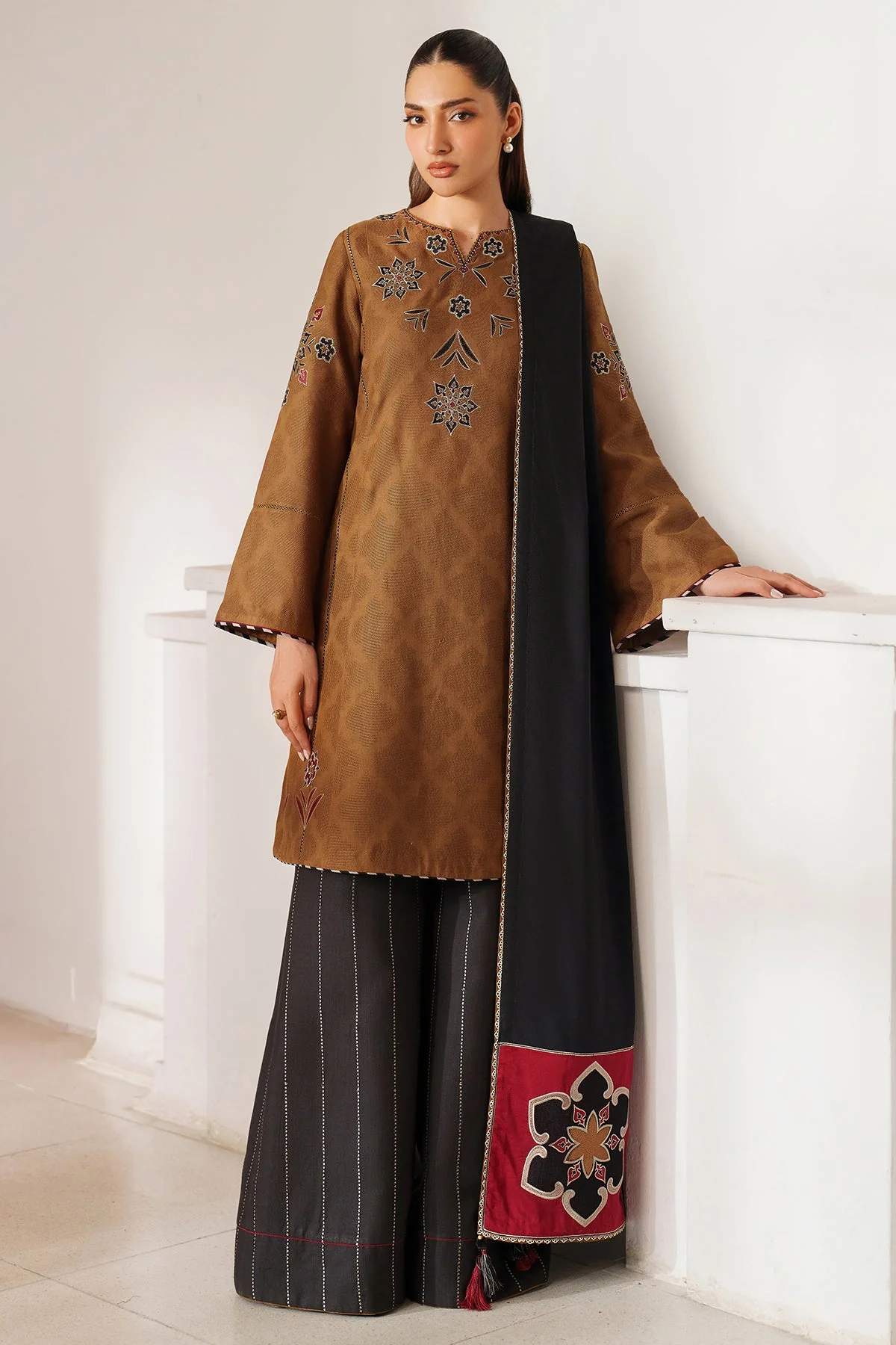 Jazmin UW-0150 Winter Collection 2025