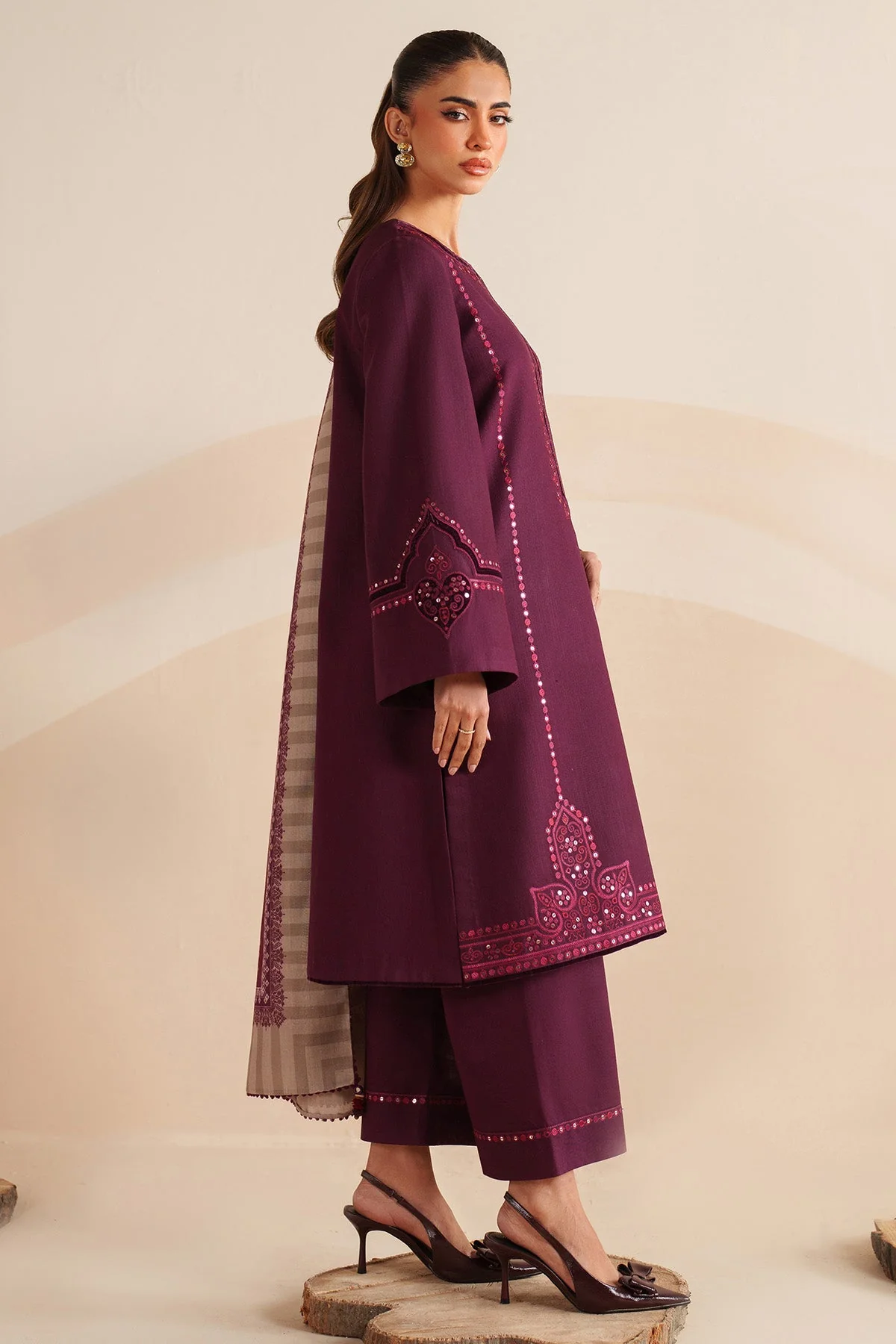 Jazmin UW-0220 Winter Collection 2025 - Image 2