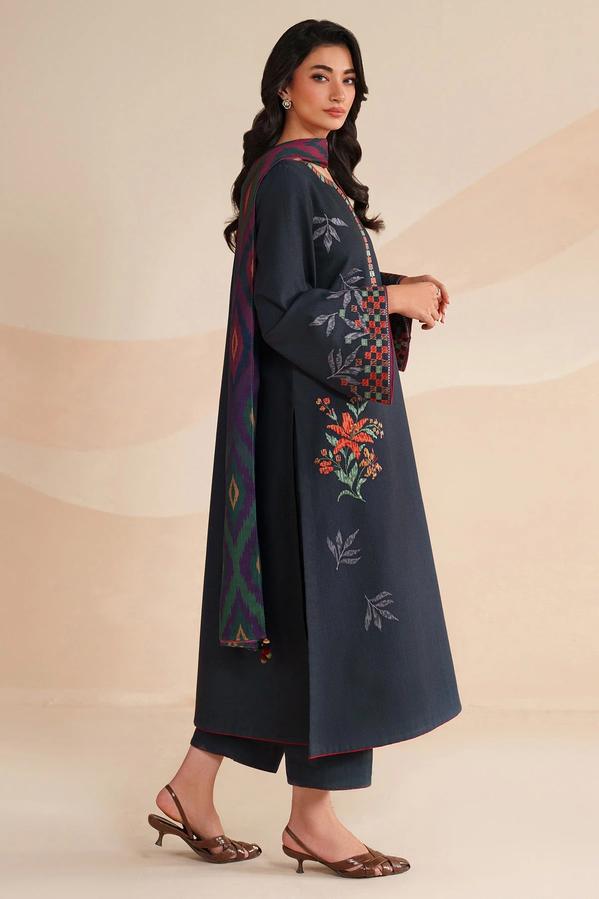 Jazmin UW-0226 Winter Collection 2025 - Image 2