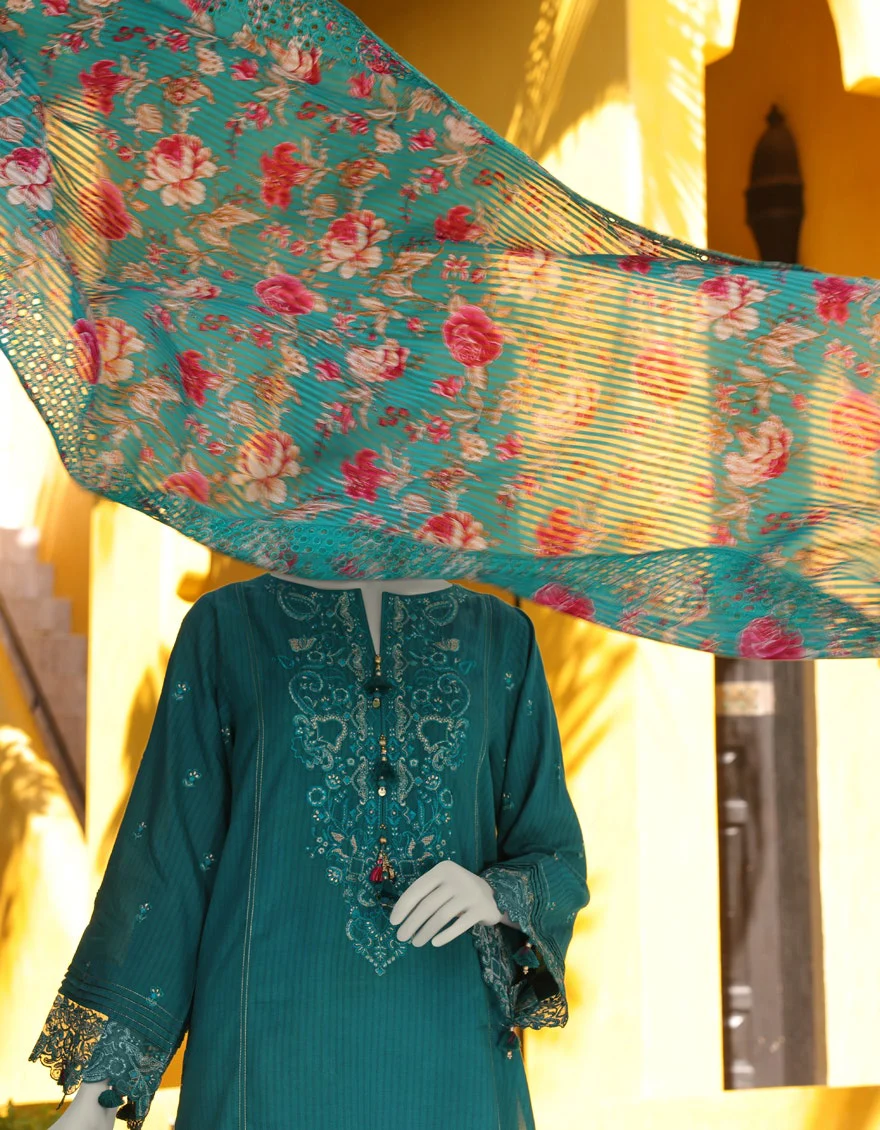 Junaid Jamshaid 3PC-JLAWN-S-25-3158 Green Jacquard Embroidered Shades Of Summer 2025 - Image 2
