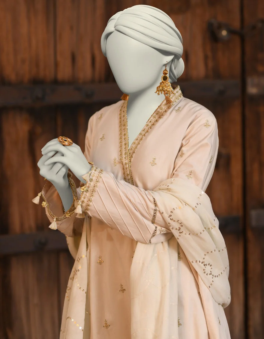 Junaid Jamshaid 3PC-JLAWN-S-25-3176 Off White Lawn Embroidered Shades Of Summer 2025 - Image 2
