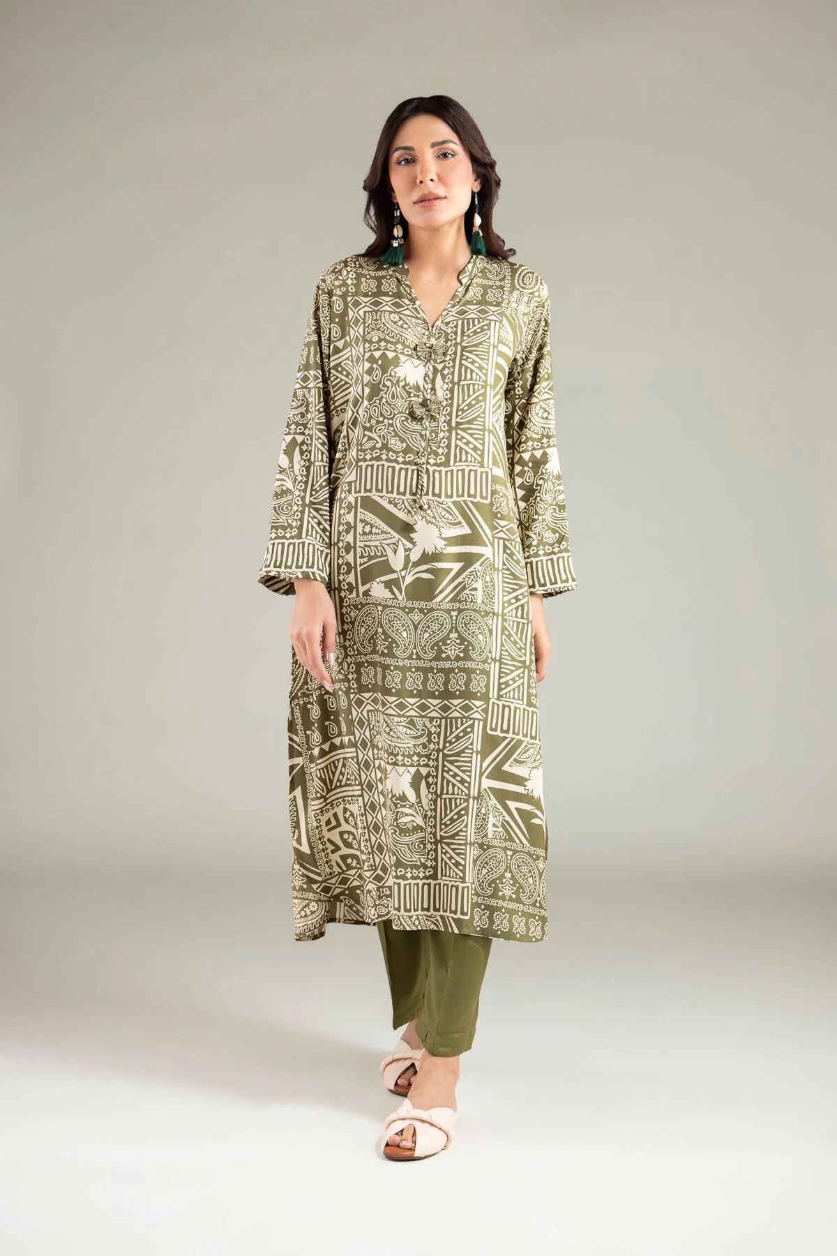 Khaadi 1-26-110-B-B-VG_MULTI Basics In Between 2026 - Image 2
